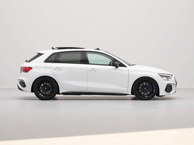 Audi A3 SPORTBACK 45 TFSI e S edition Competition Panorama B&O Leer Stoelverwarming Camera