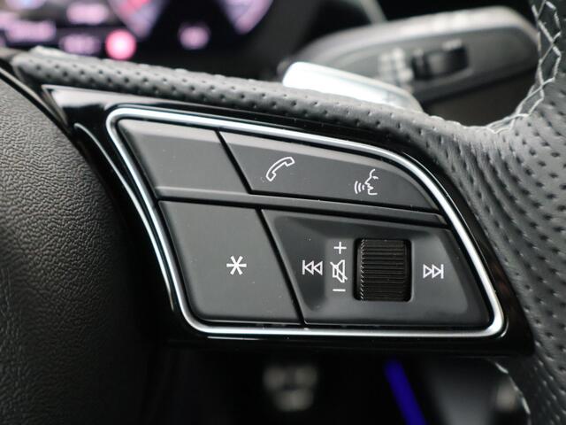 Audi A3 SPORTBACK 35 TFSI S edition | Panoramadak | Sfeerverlichting | Adaptieve Cruise Control | Achteruitrijcamera | Sonos Geluidssysteem |