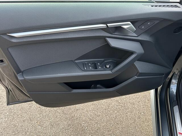 Audi A3 SPORTBACK 35 TFSI 150pk S-tronic S-line | Led | Virtual cockpit | Sportstoelen | Adapt. Cruise | Rijklaar incl. garantie
