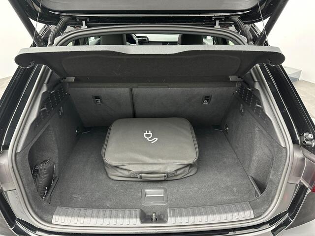 Audi A3 SPORTBACK 40 TFSI e S-Line Pano Matrix Camera ACC Lane
