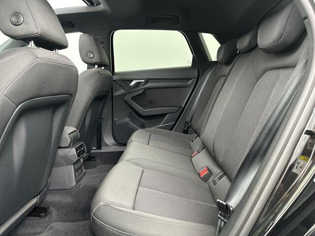 Audi A3 SPORTBACK 40 TFSI e S-Line Pano Matrix Camera ACC Lane