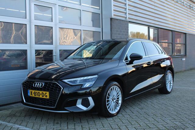 Audi A3 SPORTBACK 30 TFSI Business edition / Carplay / Navigatie / Automaat / N.A.P.