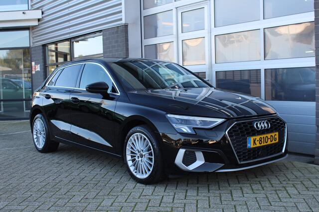 Audi A3 SPORTBACK 30 TFSI Business edition / Carplay / Navigatie / Automaat / N.A.P.