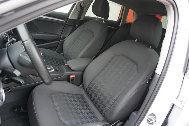 Audi A3 SPORTBACK 1.4 TFSI CoD Design Pro Line Plus | S-Line | Navigatie | Climate | Cruise | 18'' inch |