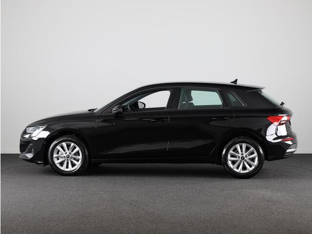 Audi A3 SPORTBACK 30 TFSI Pro Line Audi A3 Sportback Pro Line S-tronic voor een vast maandbedrag van slechts ¤ 499 (o.b.v. 24 maanden en 10.000 km per jaar).