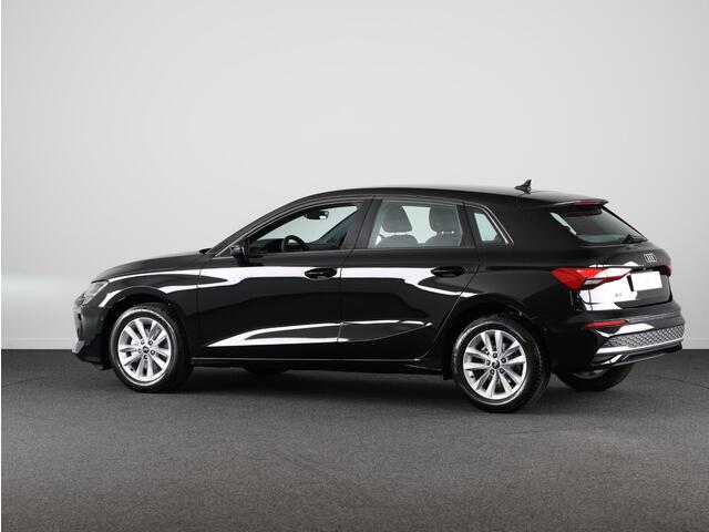 Audi A3 SPORTBACK 30 TFSI Pro Line Audi A3 Sportback Pro Line S-tronic voor een vast maandbedrag van slechts ¤ 499 (o.b.v. 24 maanden en 10.000 km per jaar).