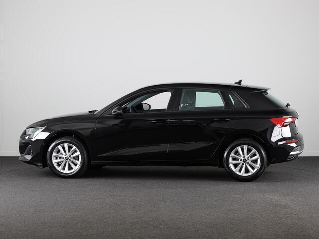 Audi A3 SPORTBACK 30 TFSI Pro Line Audi A3 Sportback Pro Line S-tronic voor een vast maandbedrag van slechts ¤ 499 (o.b.v. 24 maanden en 10.000 km per jaar).