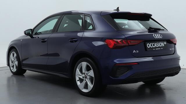 Audi A3 SPORTBACK 30 TFSI S edition | Zwart optiek | PDC | Carplay |