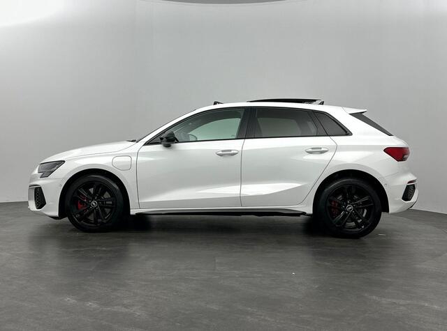 Audi A3 SPORTBACK 45 TFSI e S-Line Pano Camera Carplay ACC Lane