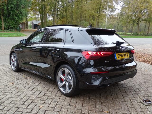 Audi A3 SPORTBACK 45 TFSI e S LINE PANO ed. Competition VOL OPTIES 1e eig