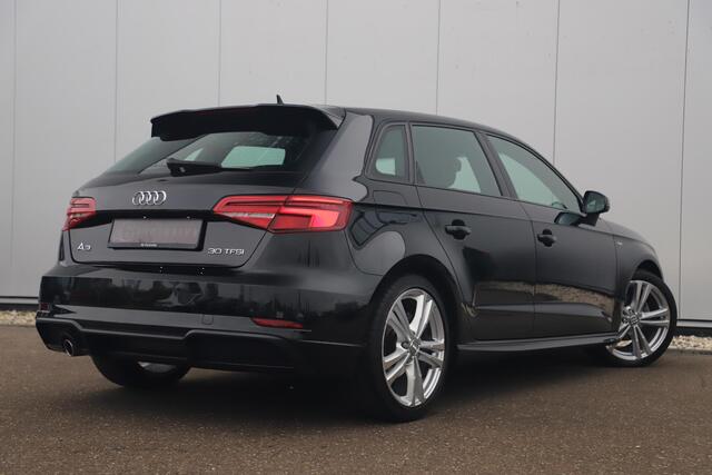 Audi A3 SPORTBACK 35 TFSI CoD S-Line Sport 150PK Automaat Virtual Cockpit Half Leder Stoelverwarming Navigatie Carplay Android 18 inch LMV Full LED Parkeersensor Clima Cruise