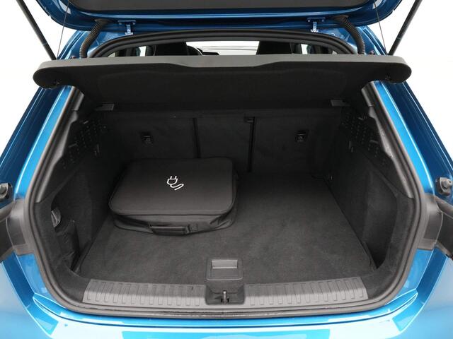 Audi A3 SPORTBACK 40 TFSI e Advanced edition Navigatie Acc Sportstoelen Virtual Cockpit