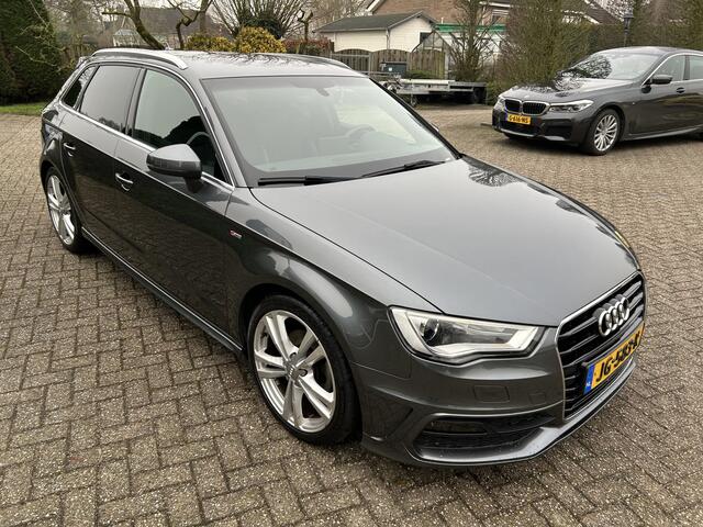 Audi A3 SPORTBACK 1.2 TFSI Adrenalin S-Line Automaat