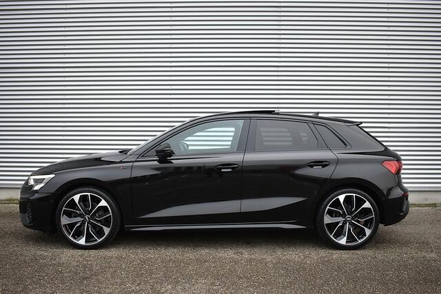 Audi A3 SPORTBACK 35 TFSI S-Line Black-edition 150 pk | Pano | Virtual | Apple |