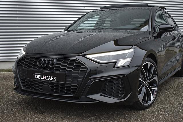 Audi A3 SPORTBACK 35 TFSI S-Line Black-edition 150 pk | Pano | Virtual | Apple |