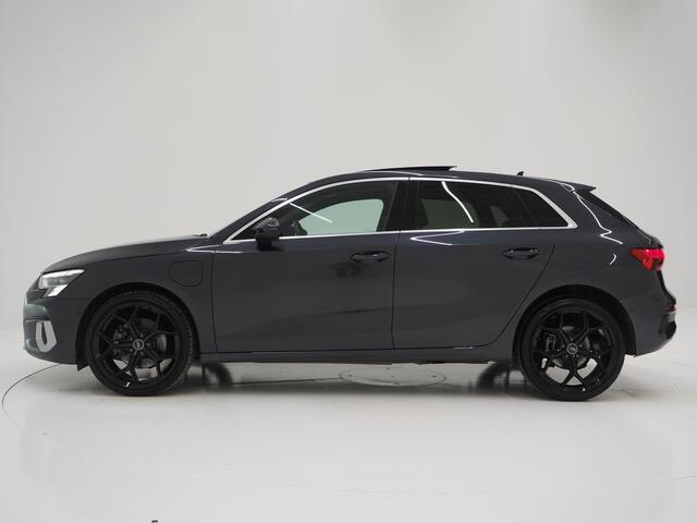 Audi A3 SPORTBACK 40 TFSI e 204PK | Panoramadak | Leder | Keyless | Camera | DAB
