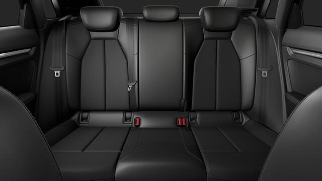 Audi A3 SPORTBACK 45 TFSI e 272 S tronic S edition Competition Automaat | Infotainmentpakket Connectivity | Ledkoplampen, ledachterlichten, dynamische knipperlichten achter | S line-interieur met sportstoelen en zwarte stoffen-kunstlederen bekleding | Verwarmbare voorstoel