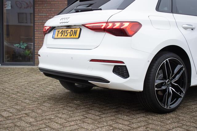 Audi A3 SPORTBACK 40 TFSI e Edition / 19'' / LED