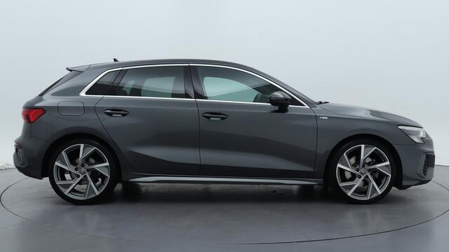 Audi A3 SPORTBACK 35 TFSI 150PK S edition | Navigatie | Carplay | 19" LMV |