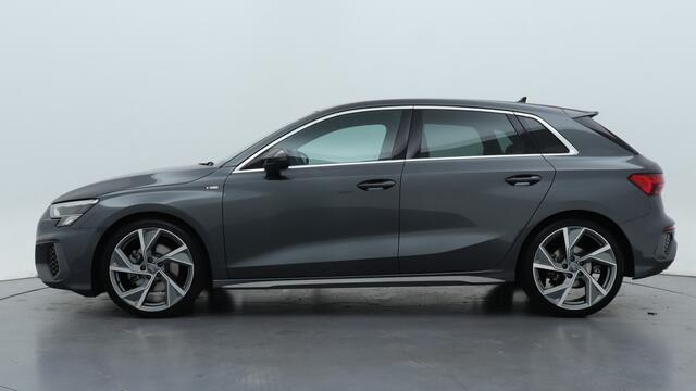 Audi A3 SPORTBACK 35 TFSI 150PK S edition | Navigatie | Carplay | 19" LMV |