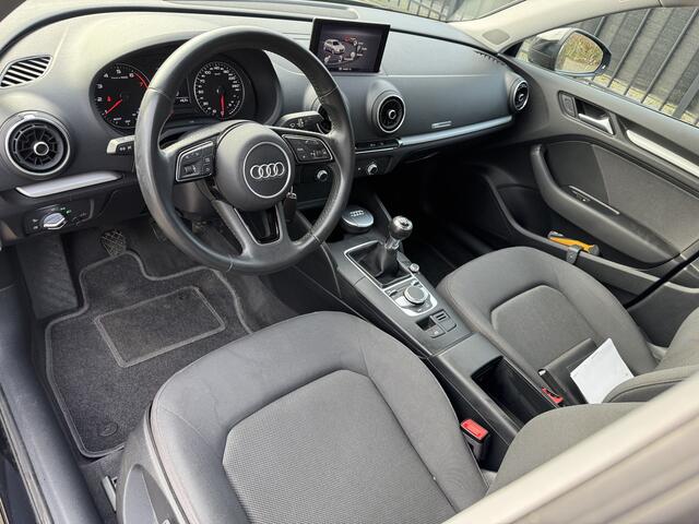 Audi A3 SPORTBACK 30 TFSI 116 PK 6 Versn Airco/LMV/CV/BT