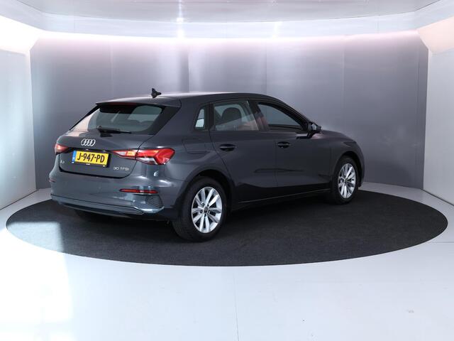 Audi A3 SPORTBACK 30 TFSI Pro Line 110 pk | Navigatie via App | Parkeersensoren achter | Cruise control | LED koplampen |