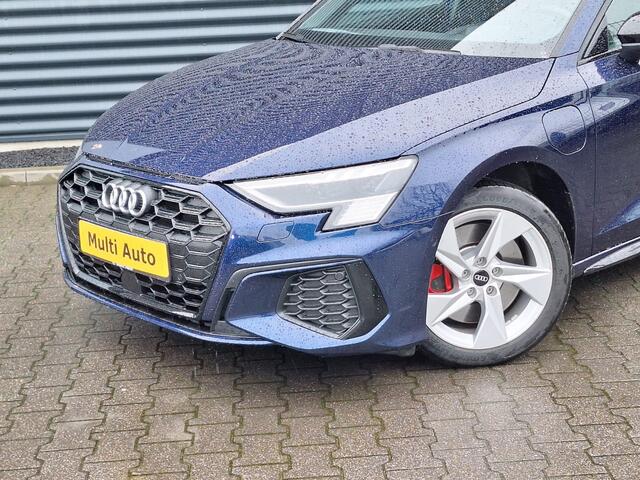 Audi A3 SPORTBACK 45 TFSI e S-Line Plug In Hybrid 245 pk | PHEV | Trekhaak Afneembaar | Matrix LED | Carplay | Electrische Sportstoelen Verwarmd | Navi |