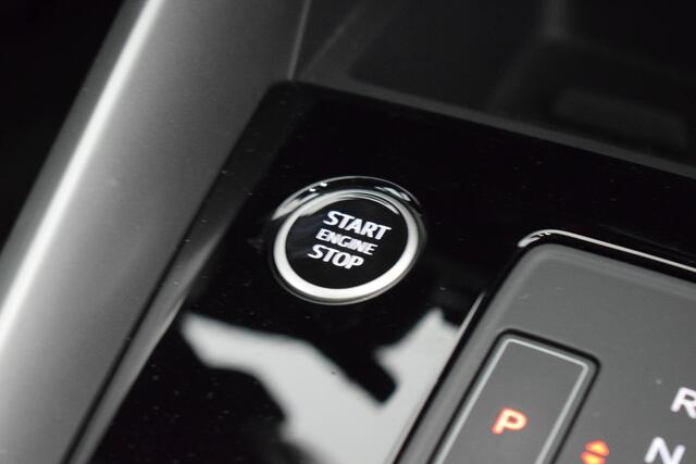 Audi A3 SPORTBACK 35 TFSI 150pk S-Tronic Business edition Led Navigatie Parkeersensoren
