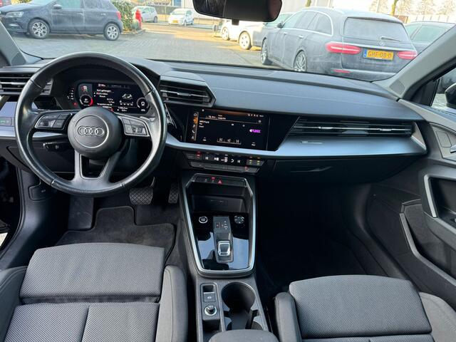Audi A3 SPORTBACK 35 TFSI black edition virtual cockpit, navi, cruise, pdc