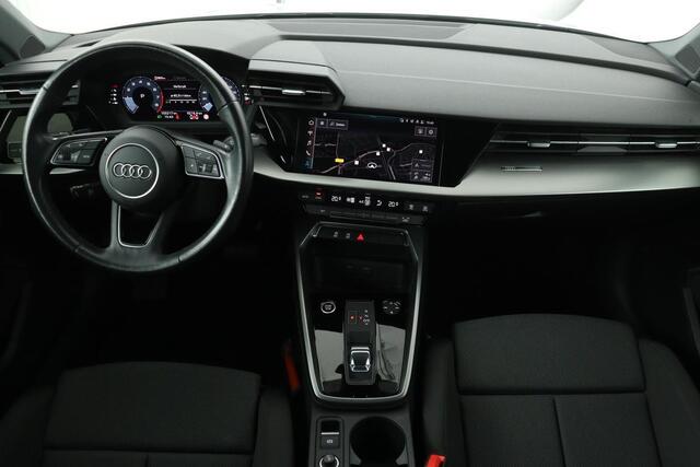 Audi A3 SPORTBACK 30 TFSI Business Edition | Virtual Cockpit | Sportstoelen | Carplay | Climate control | Full LED | Cruise control | PDC | Navigatie