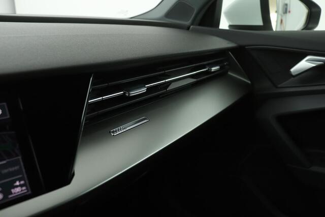 Audi A3 SPORTBACK 30 TFSI Business Edition | Virtual Cockpit | Sportstoelen | Carplay | Climate control | Full LED | Cruise control | PDC | Navigatie