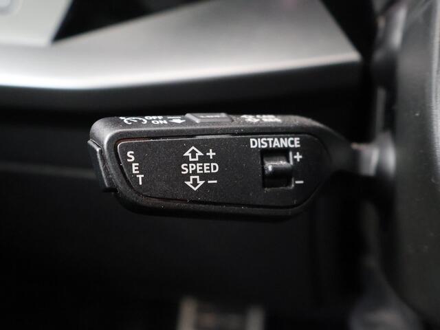 Audi A3 SPORTBACK 30 TFSI S edition | 110 PK | Automaat | Volledig digitaal display | Trekhaak