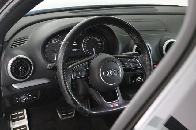 Audi A3 SPORTBACK 1.4 e-tron S-line, ACC, Trekhaak, LED koplampen, Keyless Entry, Trekhaak, Bluetooth, Stoelverwarming