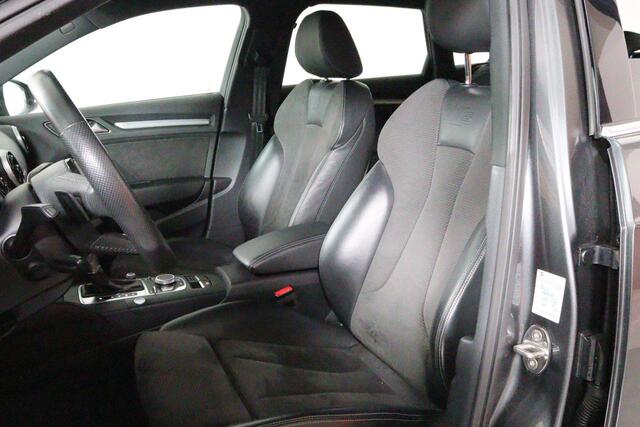 Audi A3 SPORTBACK 1.4 e-tron S-line, ACC, Trekhaak, LED koplampen, Keyless Entry, Trekhaak, Bluetooth, Stoelverwarming