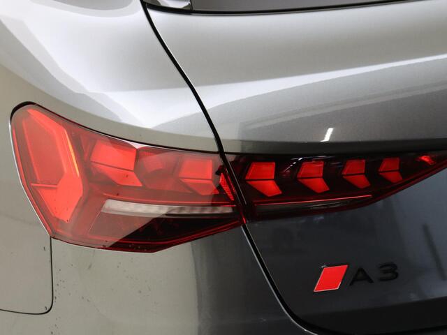Audi A3 SPORTBACK 35 TFSI S edition | Leder S-Line| PANO | Keyless Entry | Optiekpakket Zwart | Privacy Glass | Stoelverwarming | 19 inch | 3-zone Airco | Adapt. Cruise Control | Parkeersensoren V/A
