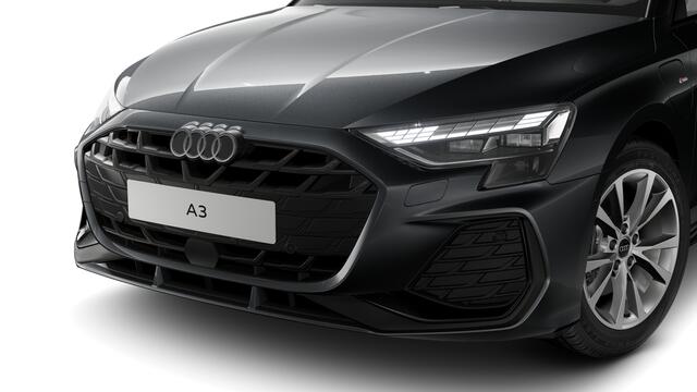 Audi A3 SPORTBACK 40 TFSI e 204 S tronic S edition Automaat | Audi soundsystem | Ledkoplampen, ledachterlichten, dynamische knipperlichten achter | Optiekpakket zwart plus | S line-interieur met sportstoelen en zwarte stoffen-kunstlederen bekleding | Verwarmbare voorstoele