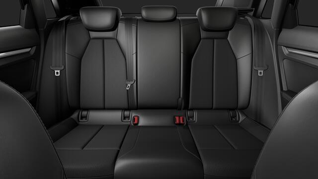 Audi A3 SPORTBACK 40 TFSI e 204 S tronic S edition Automaat | Audi soundsystem | Ledkoplampen, ledachterlichten, dynamische knipperlichten achter | Optiekpakket zwart plus | S line-interieur met sportstoelen en zwarte stoffen-kunstlederen bekleding | Verwarmbare voorstoele