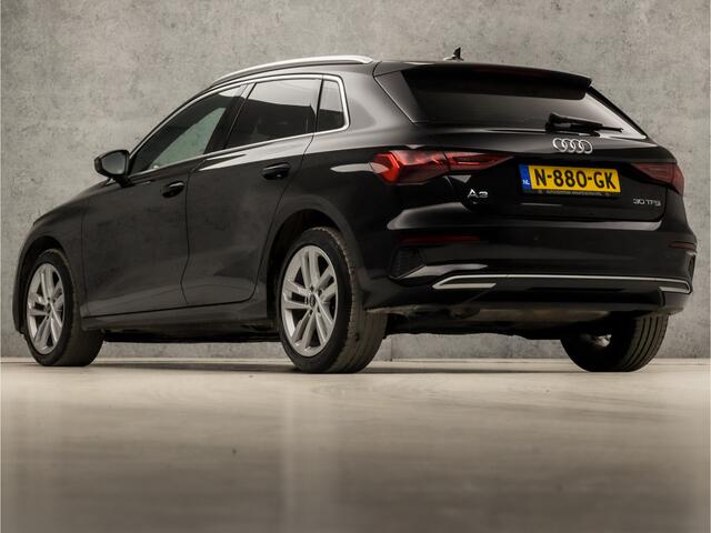 Audi A3 SPORTBACK 30 TFSI Sport Automaat (APPLE CARPLAY, GROOT NAVI, SFEERVERLICHTING, ADAPTIVE CRUISE, SPORTSTOELEN, MATRIX LED, GETINT GLAS, DAKRAILS, PARKEERSENSOREN, NIEUWE APK, NIEUWSTAAT)