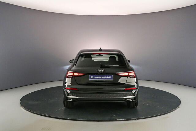 Audi A3 SPORTBACK 30 TFSI AUT | ¤519.- per maand all-in | ¤4.000,- KORTING | | Sportonderstel - Privacy glas - Sportstoelen