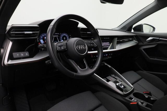 Audi A3 SPORTBACK 35 TFSI 150 pk S-tronic Advanced edition | Panoramadak | Trekhaak | Standkachel | Matrix LED | Achteruitrijcamera | Stoelverwarming
