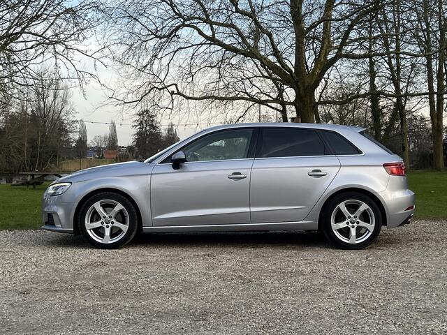 Audi A3 SPORTBACK 30 TFSI Sport Edition, S-Tronic, Navi, PDC V+A
