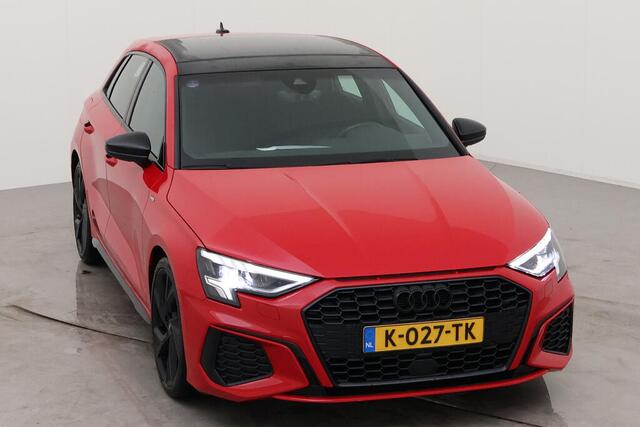 Audi A3 SPORTBACK 35 TFSI S edition / Panorama dak / Diamant Leder / Achteruitrijcamera / Climate / 19 Inch / Full Led