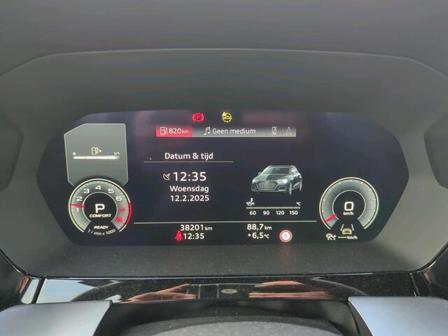 Audi A3 SPORTBACK 35 TFSI S edition / Panorama dak / Diamant Leder / Achteruitrijcamera / Climate / 19 Inch / Full Led