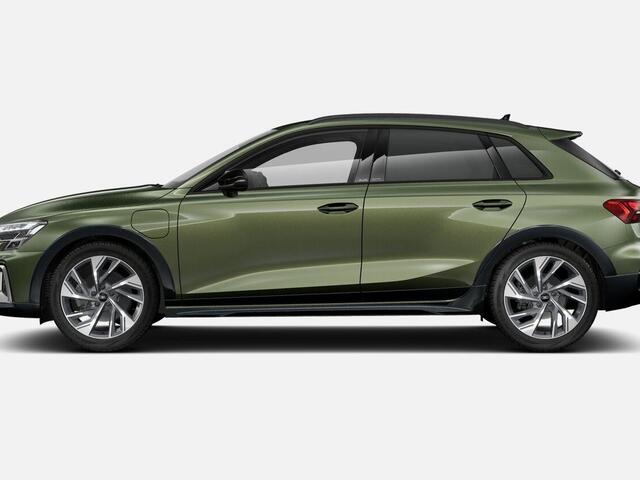 Audi A3 SPORTBACK Advanced edition (A4) 40 TFSI e 150 kW / 204 pk S Achteruitrijcamera - Adaptive Cruise Control - 18 inch velgen
