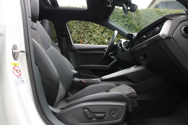 Audi A3 SPORTBACK 40 TFSI e S-Line (Panoramadak Sportleder/Memory VirtualCockpit Camera ACC Keyless Full-Led 18InchLMV PrivacyGlass Pdc V+A)