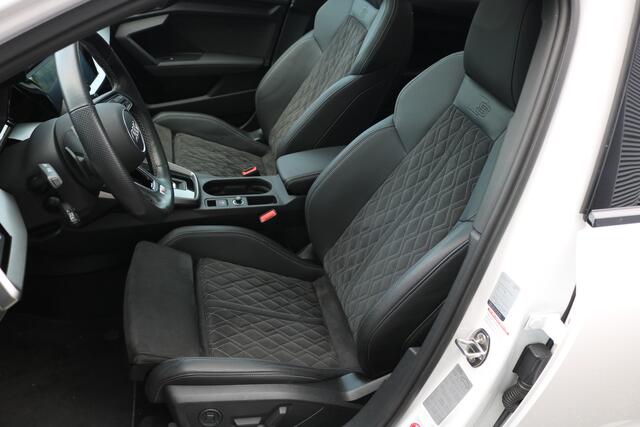 Audi A3 SPORTBACK 40 TFSI e S-Line (Panoramadak Sportleder/Memory VirtualCockpit Camera ACC Keyless Full-Led 18InchLMV PrivacyGlass Pdc V+A)