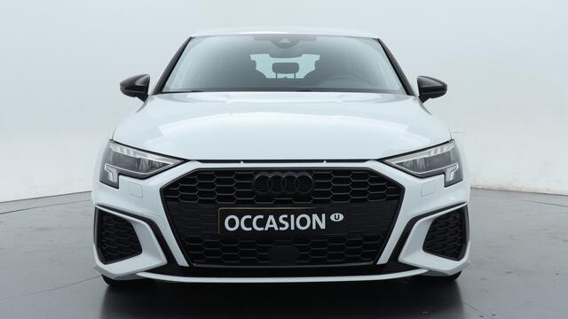 Audi A3 SPORTBACK 30 TFSI S edition | Zwart optiek | Adaptive cruise | PDC |