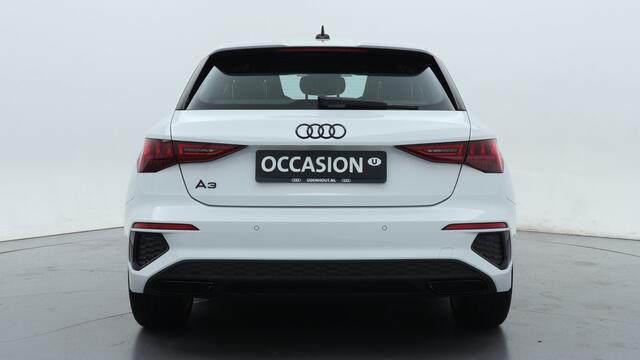 Audi A3 SPORTBACK 30 TFSI S edition | Zwart optiek | Adaptive cruise | PDC |