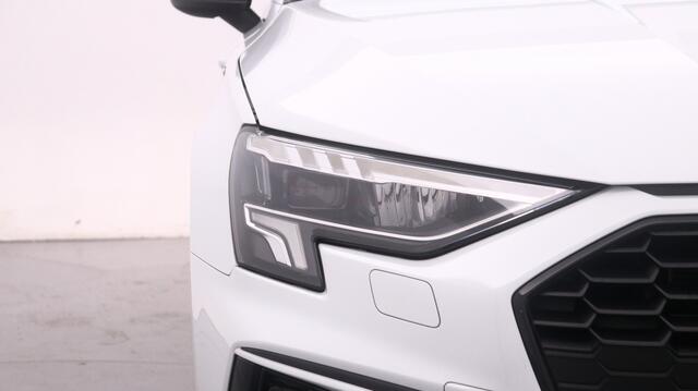 Audi A3 SPORTBACK 30 TFSI S edition | Zwart optiek | Adaptive cruise | PDC |
