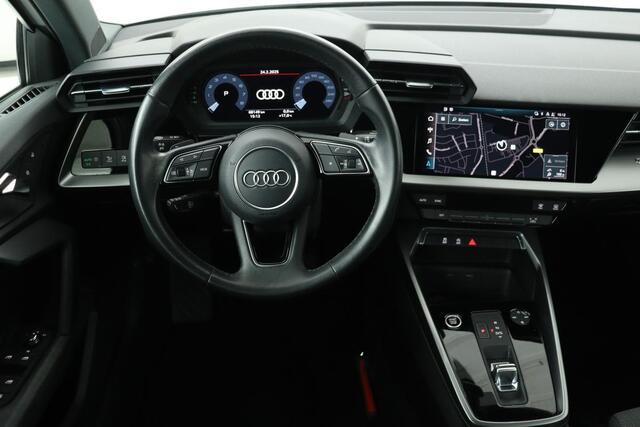 Audi A3 SPORTBACK 30 TFSI Business Edition | Carplay | Sportstoelen | Virtual Cockpit | Full LED | Climate control | Navigatie | PDC | Cruise control